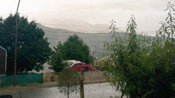 Sorpresa y alivio en Chubut por la llegada de las lluvias pero siguen los trabajos