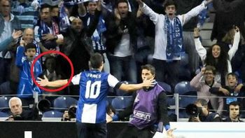 ¿un fantasma celebra los goles de james rodriguez? ¿un fantasma celebra los goles de james rodriguez?