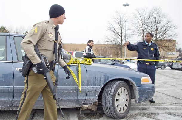 Tres muertos por un tiroteo en un shopping de Maryland
