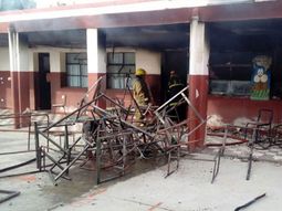 Multas de hasta $20 mil y cárcel: impulsan sanciones más fuertes contra el vandalismo en escuelas