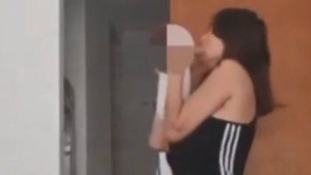 macabro hallazgo en la facultad de arquitectura de la plata: salio a la luz un video de la mujer con su hija macabro hallazgo en la facultad de arquitectura de la plata: salio a la luz un video de la mujer con su hija