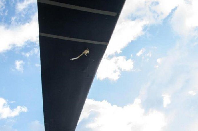Fotos del helicóptero de Iván Duque después del atentado