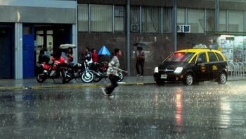 rige un alerta por tormentas fuertes y granizo en la ciudad rige un alerta por tormentas fuertes y granizo en la ciudad