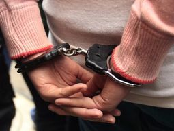 Detienen en Villa Gesell a una menor buscada por un asesinato