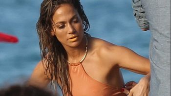 esta cantante demuestra que esta muy firme en sus 43 esta cantante demuestra que esta muy firme en sus 43