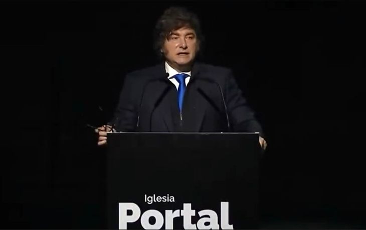 Javier Milei ante miles de evangelistas.