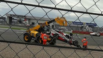 Trasladaron a Pechito López a un hospital de Óxford para revisarlo (Matías Russo). Trasladaron a Pechito López a un hospital de Óxford para revisarlo (Matías Russo).