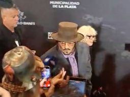 exclusivo: asi llegaba johnny depp a la premiere de modigliani en la argentina exclusivo: asi llegaba johnny depp a la premiere de modigliani en la argentina