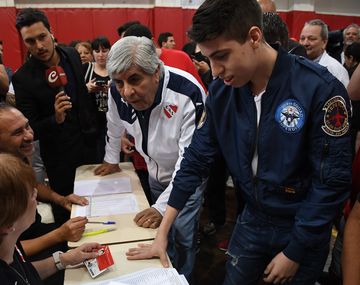 Moyano votó en Independiente