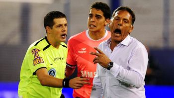 tras el papelon en liniers, afa decidio parar a delfino tras el papelon en liniers, afa decidio parar a delfino