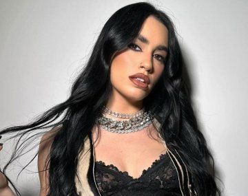 Lali Espósito lanza su nuevo álbum No vayas a atender cuando el demonio llama