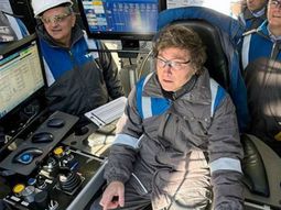 Cuántos litros de nafta comprás hoy con un sueldo medio y cuántos antes de la era Javier Milei Cuántos litros de nafta comprás hoy con un sueldo medio y cuántos antes de la era Javier Milei