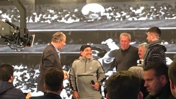 a 30 anos, diego maradona recordo la mano de dios: el arbitro me dijo que lo volveria a cobrar a 30 anos, diego maradona recordo la mano de dios: el arbitro me dijo que lo volveria a cobrar