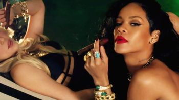 un duo que se las trae: shakira y rihanna presentaron su video clip un duo que se las trae: shakira y rihanna presentaron su video clip