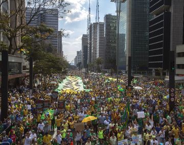 Los brasileños salieron a la calle para protestar contra de Rousseff
