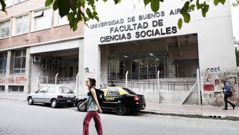 violenta agresion de un militante libertario a otro de izquierda en la facultad de ciencias sociales violenta agresion de un militante libertario a otro de izquierda en la facultad de ciencias sociales