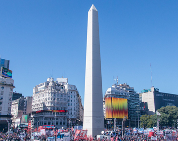 Así es como se vería el Obelisco si estuviera hecho de tela