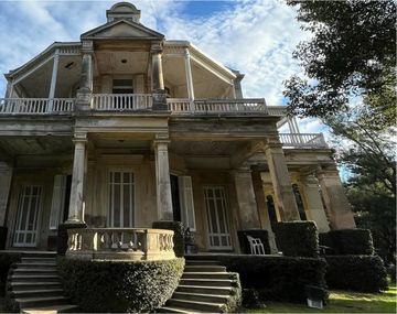 El Castillo Guerrero de Domselaar queda a menos de una hora y media del Obelisco