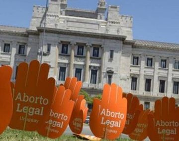 Ya se aplica el aborto despenalizado en Uruguay