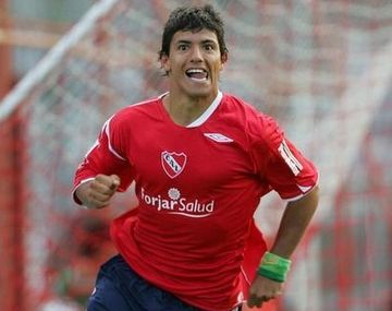 Crean web para cargar a Agüero por el descenso del Rojo