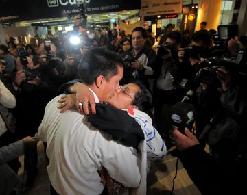 Llegaron a Argentina los 281 marinos de la Fragata Libertad