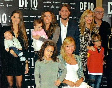 Diego Forlán mostró en sociedad a su hijo Martín