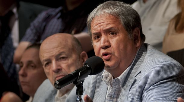 Bancarios piden que un gerente que gana $70 mil no pague Ganancias