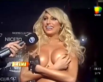 Vicky Xipolitakis se desnudó en Infama