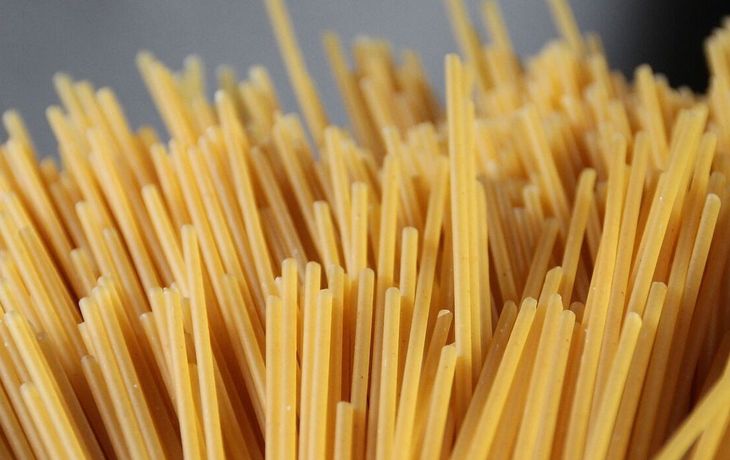Crean en La Plata unos superfideos para repartir en comedores