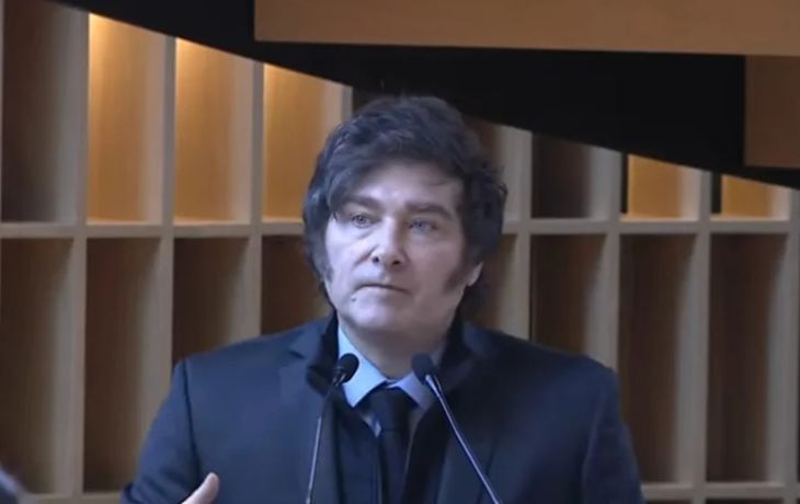 Nuevamente, Javier Milei evitó el escándalo de las coimas en un acto público: No me importa...