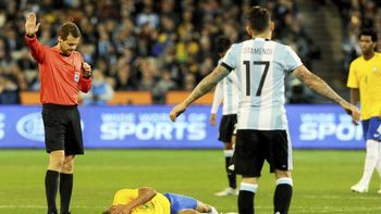 Gabriel Jesús sufrió una fractura en el hueso orbital izquierdo Gabriel Jesús sufrió una fractura en el hueso orbital izquierdo