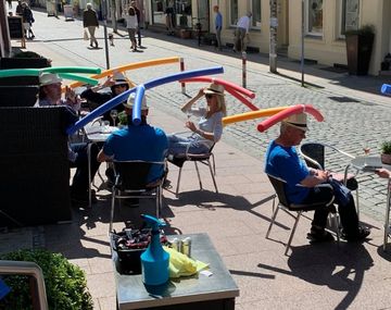 Alemania recupera su normalidad a su manera: flota flotas para marcar la distancia social