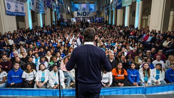 Axel Kicillof habló ante trabajadores de la salud. Axel Kicillof habló ante trabajadores de la salud.