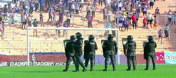 Suspendieron Godoy Cruz-Racing por incidentes en la tribuna local