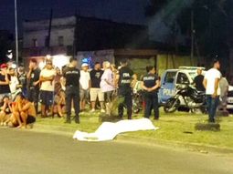 un policia abatio a un ladron de 14 anos que intento robarle la moto en monte chingolo un policia abatio a un ladron de 14 anos que intento robarle la moto en monte chingolo