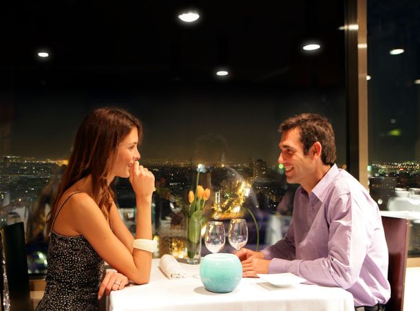 ¿Cuánto cuesta cenar afuera en San Valentín y qué opciones hay?
