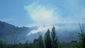 bariloche: se incendian bosques en el tradicional cerro otto bariloche: se incendian bosques en el tradicional cerro otto