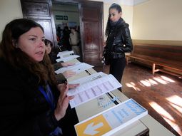 ¿cuanto cobrara una autoridad de mesa? ¿cuanto cobrara una autoridad de mesa?