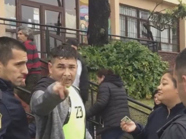 Tensión en Villa Gesell: se negó a ser presidente de mesa y fue demorado