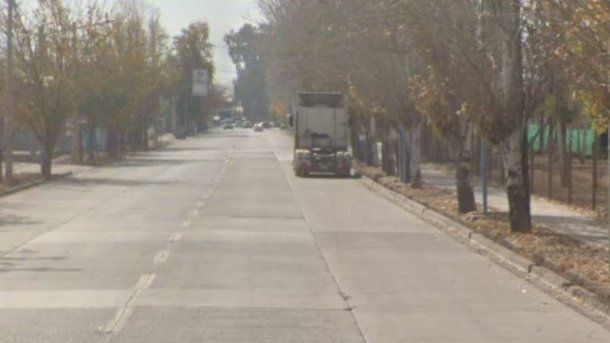 La zona de Godoy Cruz donde encontraron a una mujer desnuda y con una pierna apuntada (Google Street View)