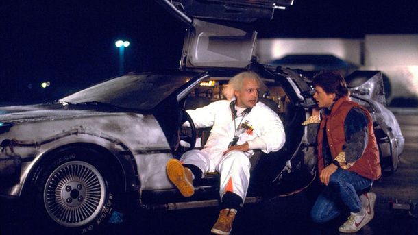 Volver al futuro: DeLorean lleva a juicio a NBC