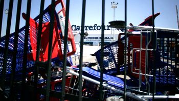 nacion, provincia y supermercadistas buscan evitar saqueos nacion, provincia y supermercadistas buscan evitar saqueos