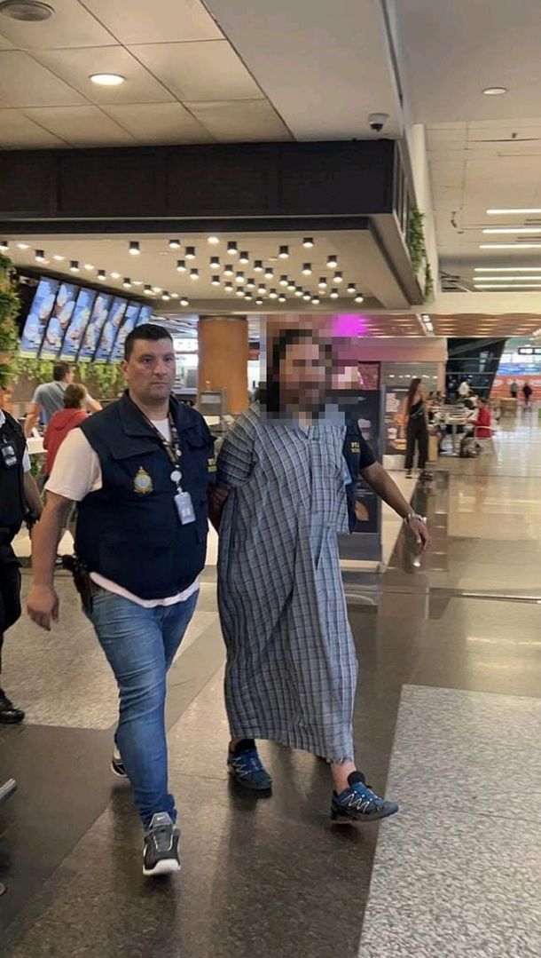 Trasladaron a Jujuy al abogado barrabrava detenido en Qatar durante el mundial