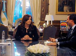 Cristina Kirchner, junto al ministro de Economía Hernán Lorenzino Cristina Kirchner, junto al ministro de Economía Hernán Lorenzino
