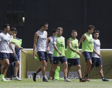 ¿Quién juega? Boca viaja a Perú sin dos titulares y con mucha incertidumbre