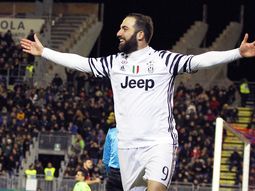 Juventus derrotó 4 a 1 a Palermo Juventus derrotó 4 a 1 a Palermo