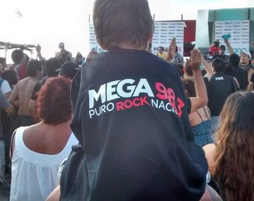 Pier y un show caliente en el parador de Mega 