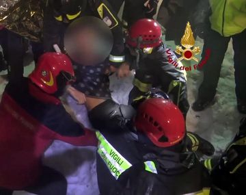 Rescataron a cuatro sobrevivientes del Rigopiano