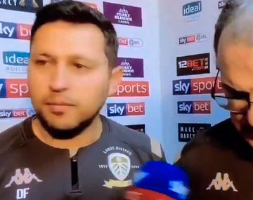 El desopilante cruce entre Marcelo Bielsa y su traductor durante una entrevista