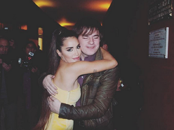 Lali Espósito y Nahuel Pennisi en los Premios Gardel 2017. Lali Espósito y Nahuel Pennisi en los Premios Gardel 2017.